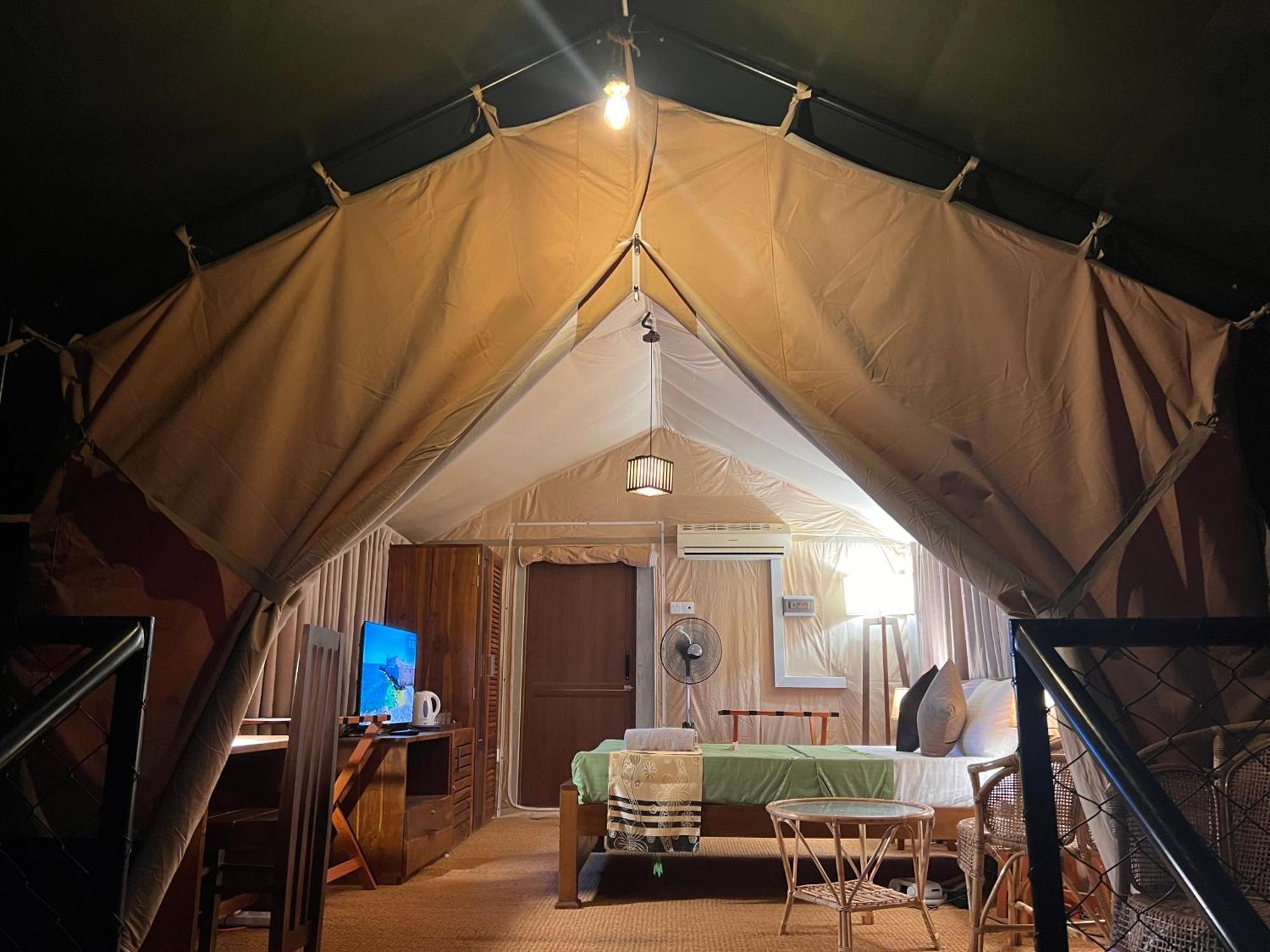 At One - Glamping Hotel Rekawa Kültér fotó