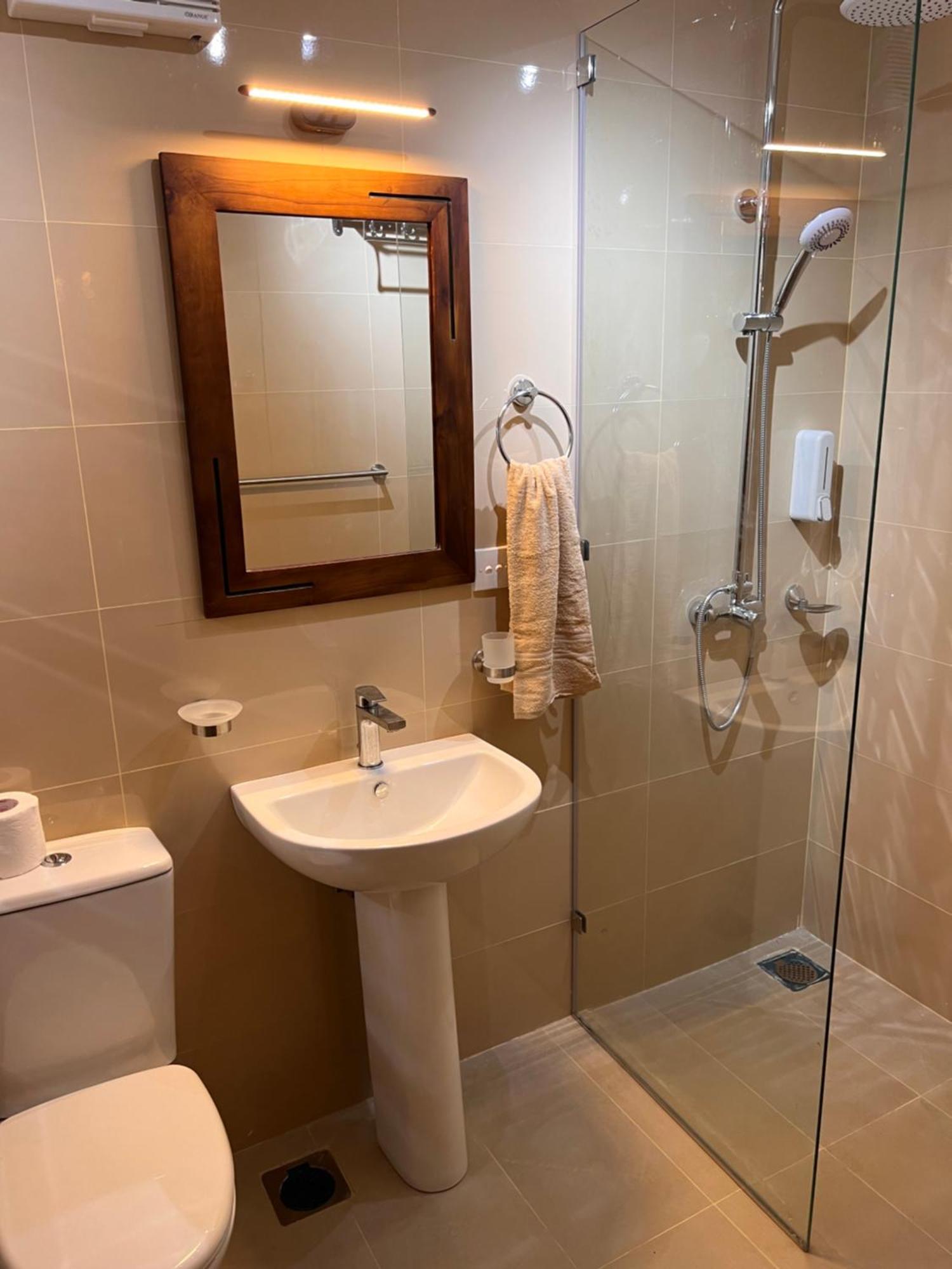 At One - Glamping Hotel Rekawa Kültér fotó